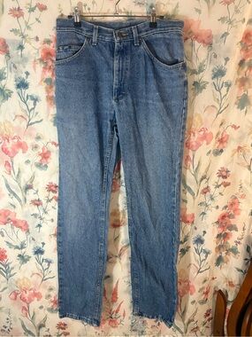 Vintage Lee Men’s Slim Straight Jeans in Medium Blue Wash